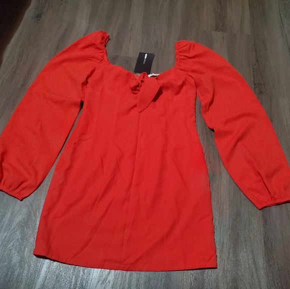 FASHION NOVA DRESS - Picture 5 of 8